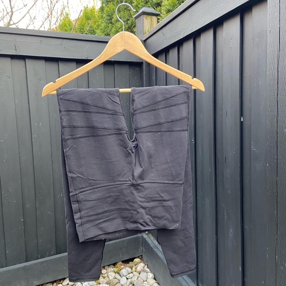 Black lululemon leggings - Picture 1 of 6